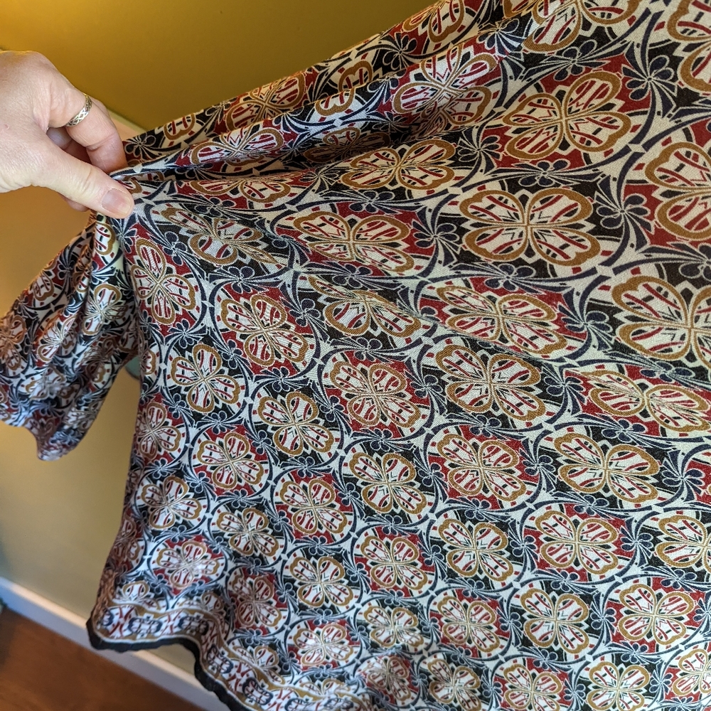 Max Edition tunic top - Picture 4 of 9